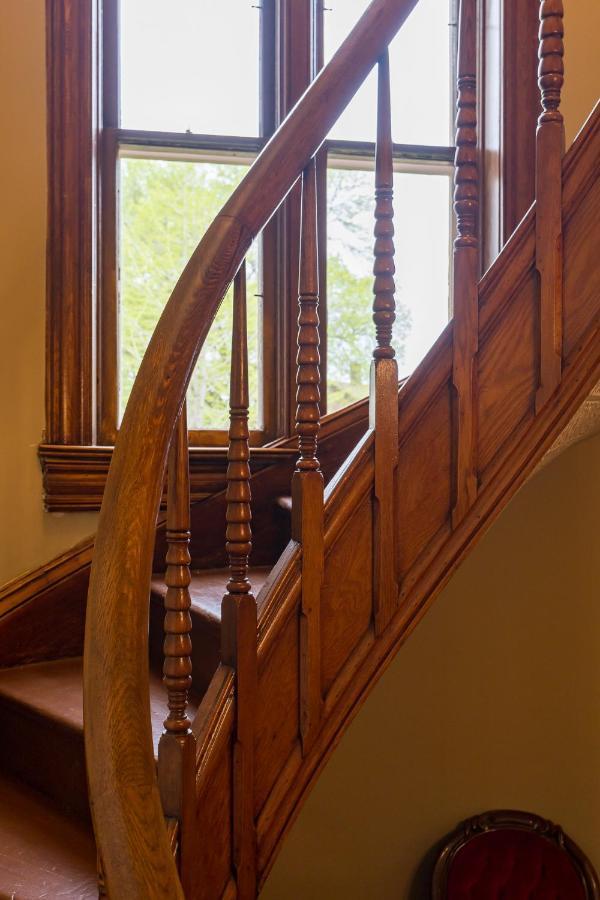 Moulin Rouge House Bed And Breakfast Mankato Esterno foto