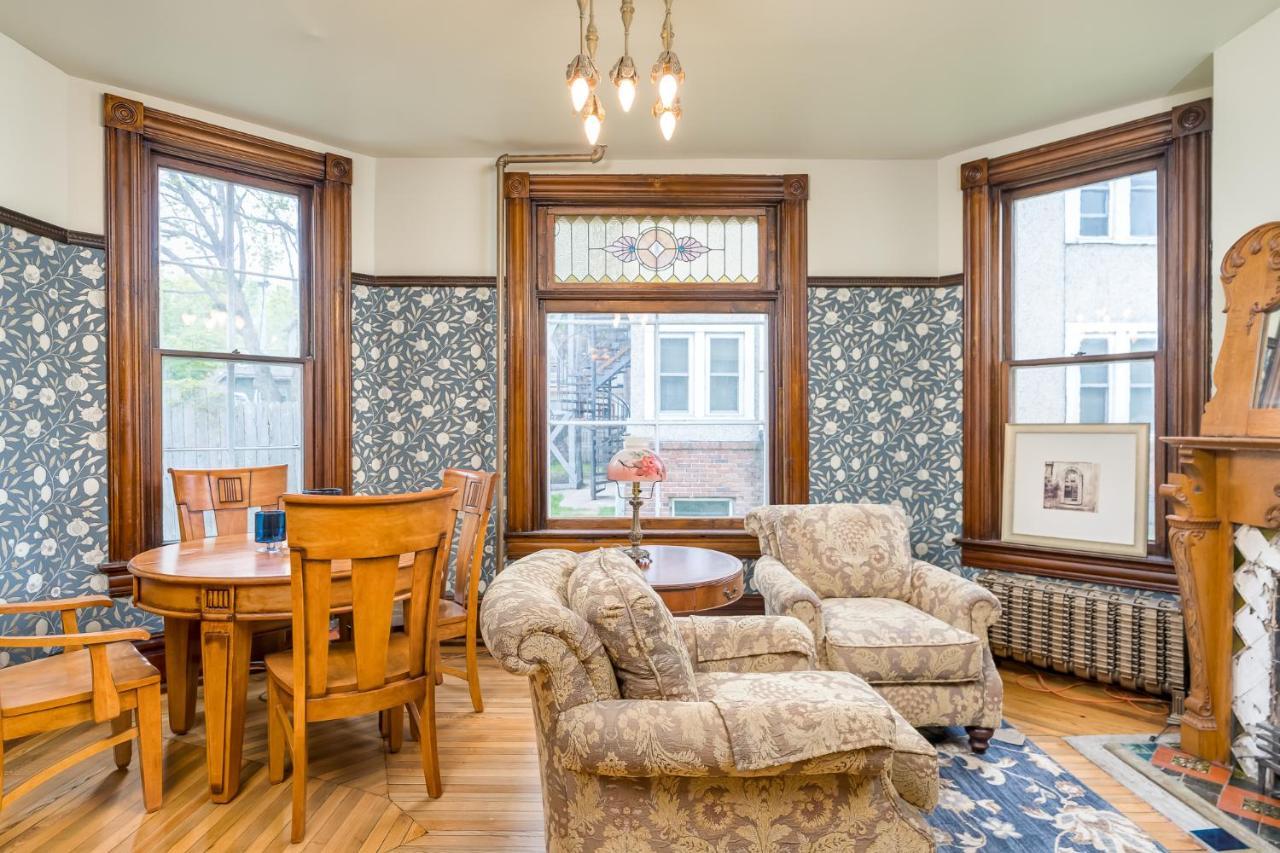 Moulin Rouge House Bed And Breakfast Mankato Esterno foto